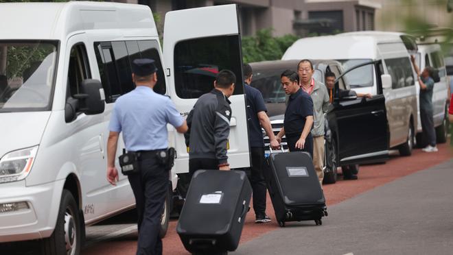 卡鲁索谈绝平三分：我很少能得到投篮机会 因为我通常会分球